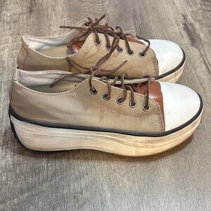 Stylish Tan and White Platform Sneakers